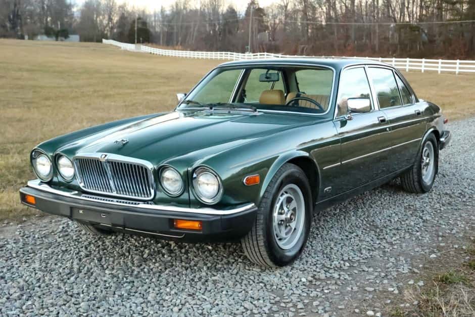 1987 Jaguar XJ Series 3 (1980-1992) sold for $16,500