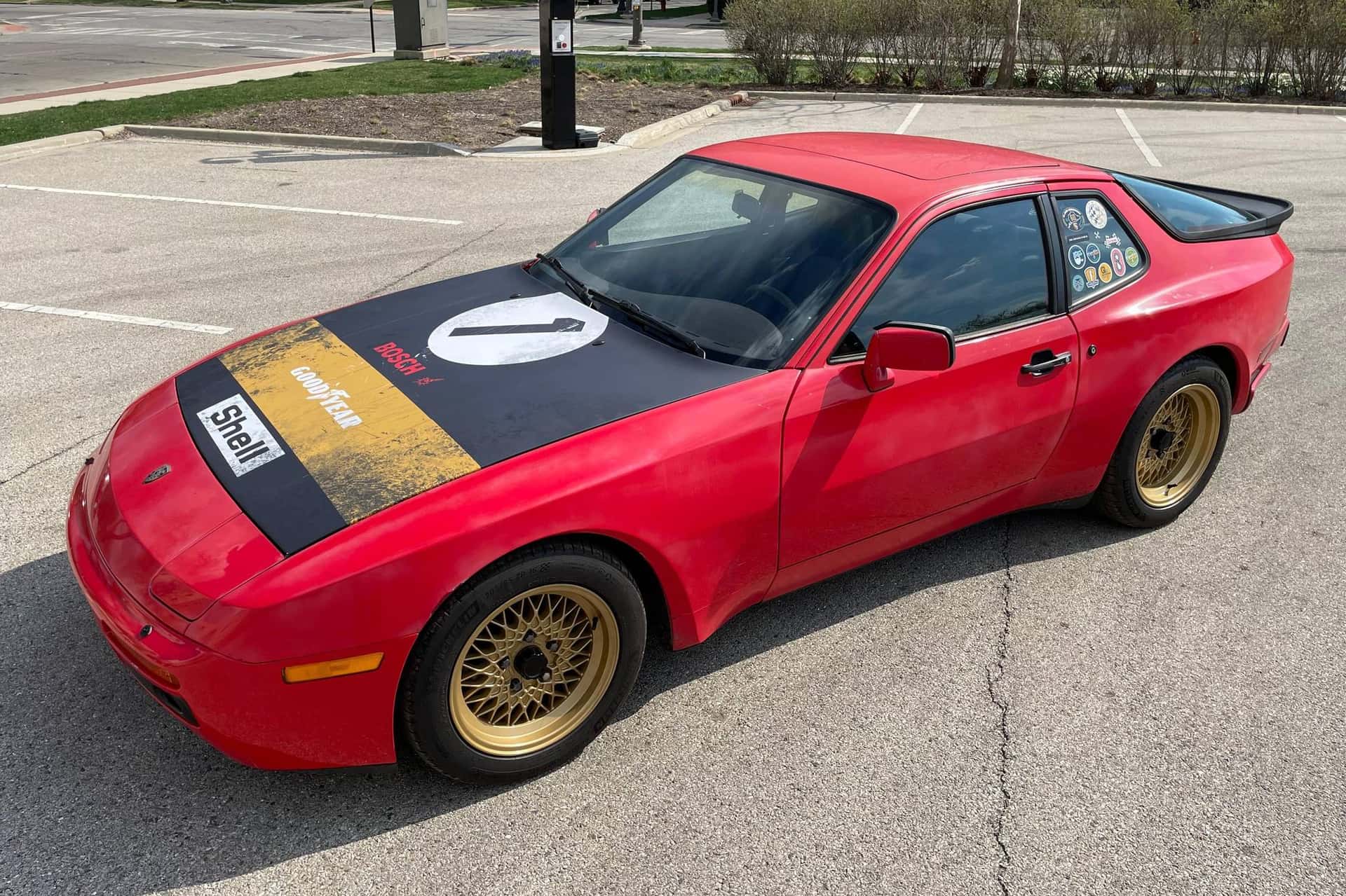 1986 Porsche 944 sold for $15,000