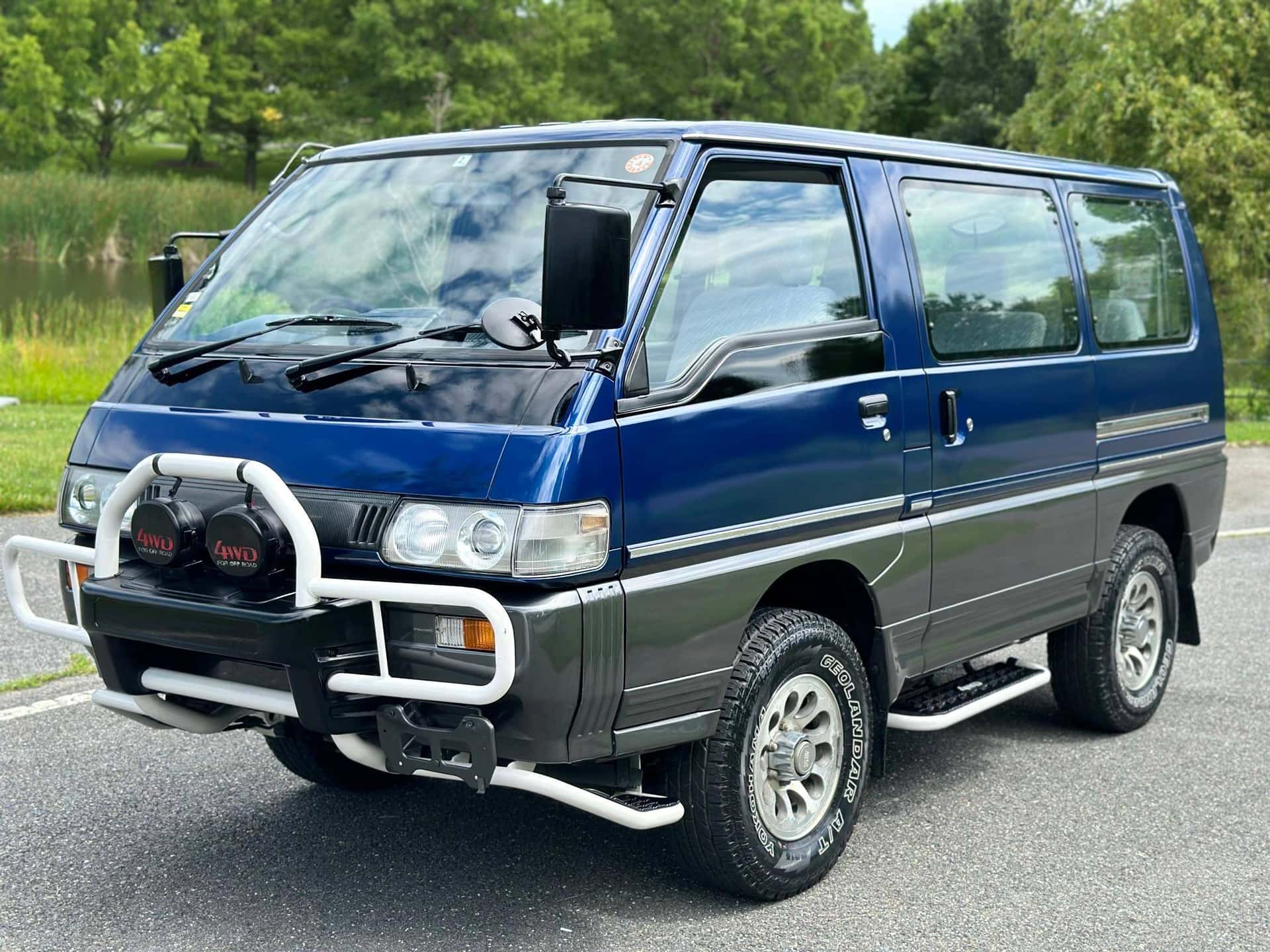 1995 Mitsubishi Delica sold for $16,250