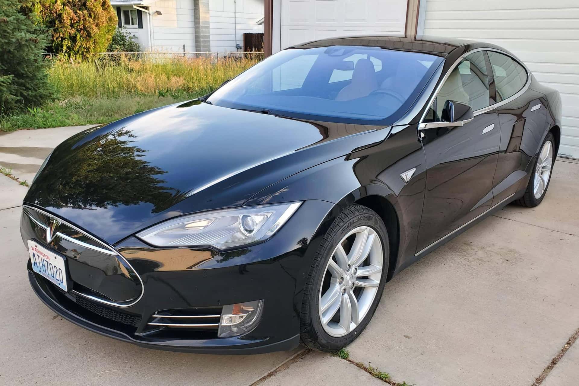 2014 Tesla Model S sold for $22,750