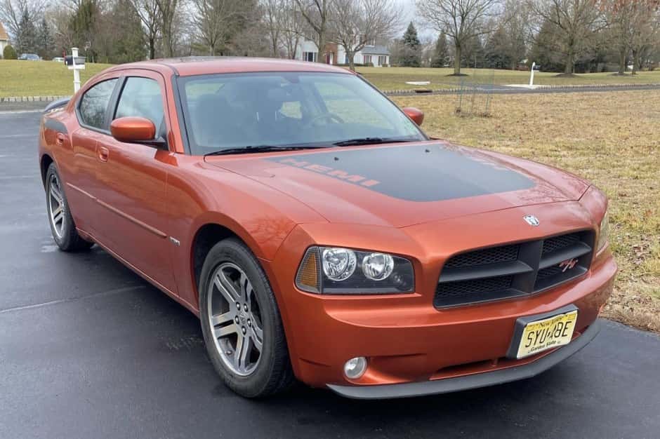 2006 Dodge Charger sold for $15,000