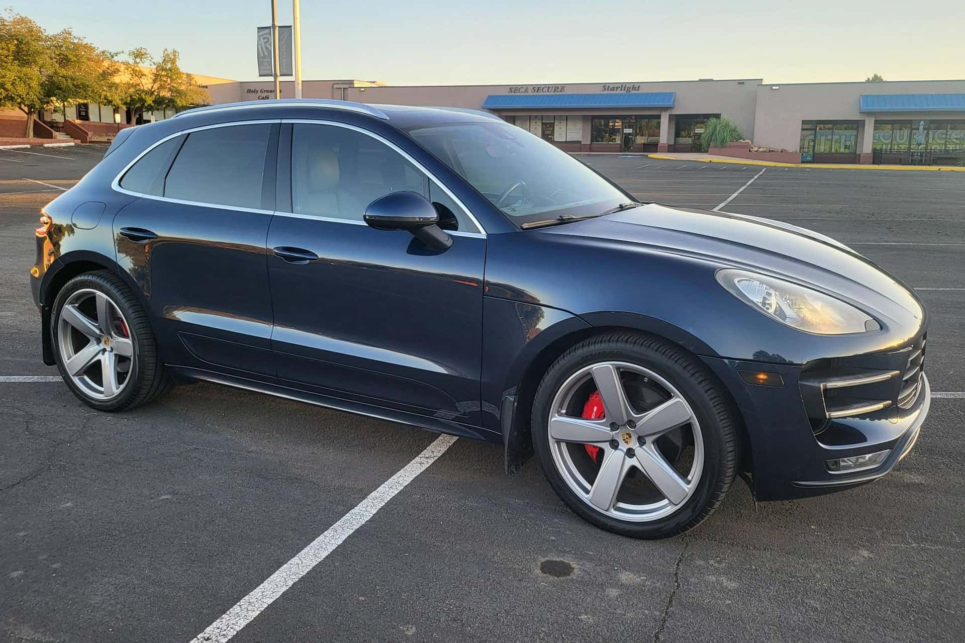 2015 Porsche Macan sold for $21,069