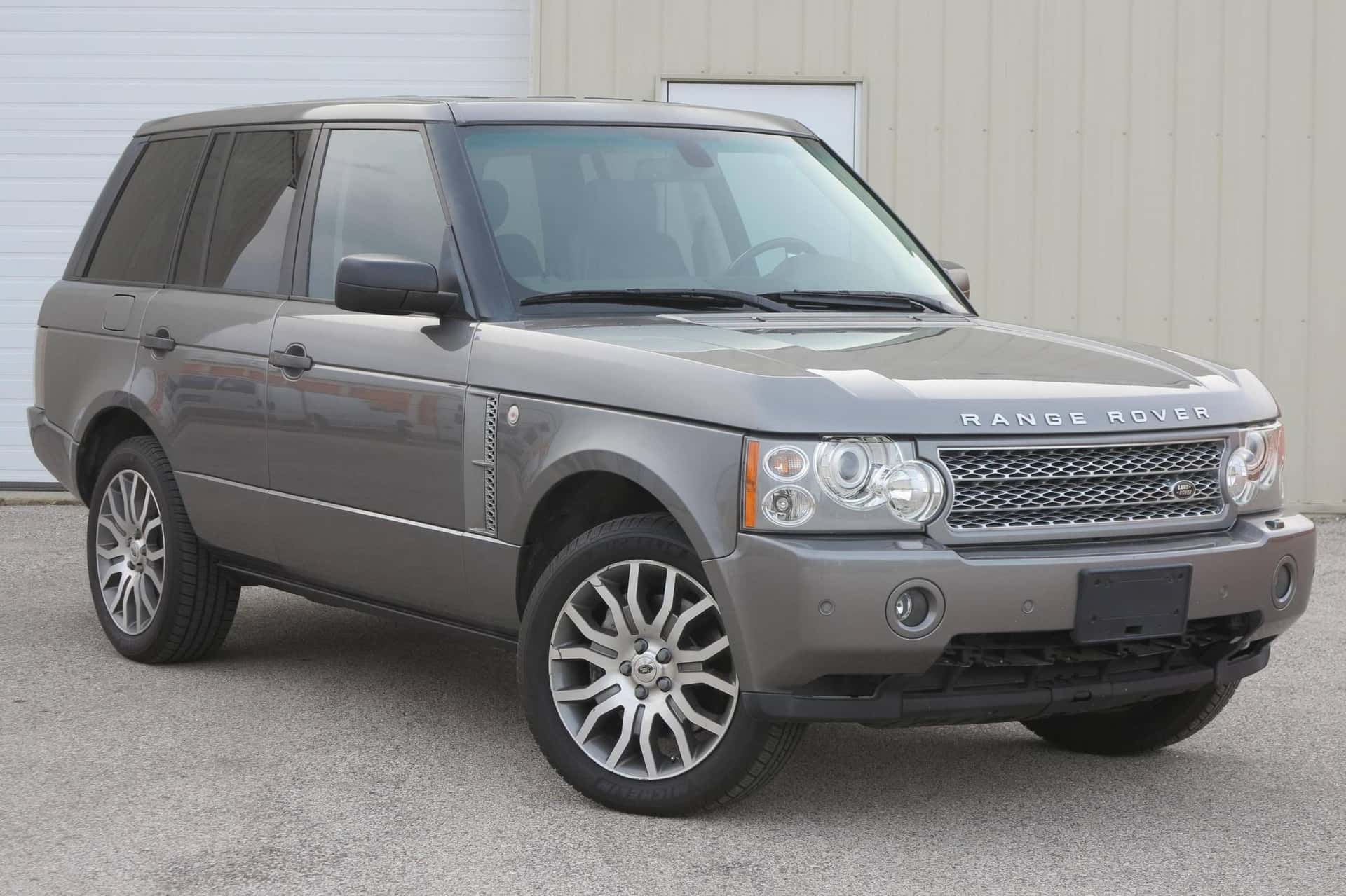 2009 Land Rover Range Rover sold for $9,300