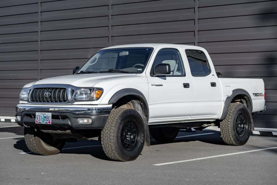 2002 Toyota Tacoma (N1X0 1995-2005) sold for $20,501