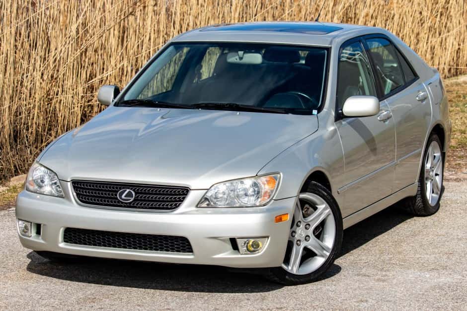 2002 Lexus IS sold for $14,150