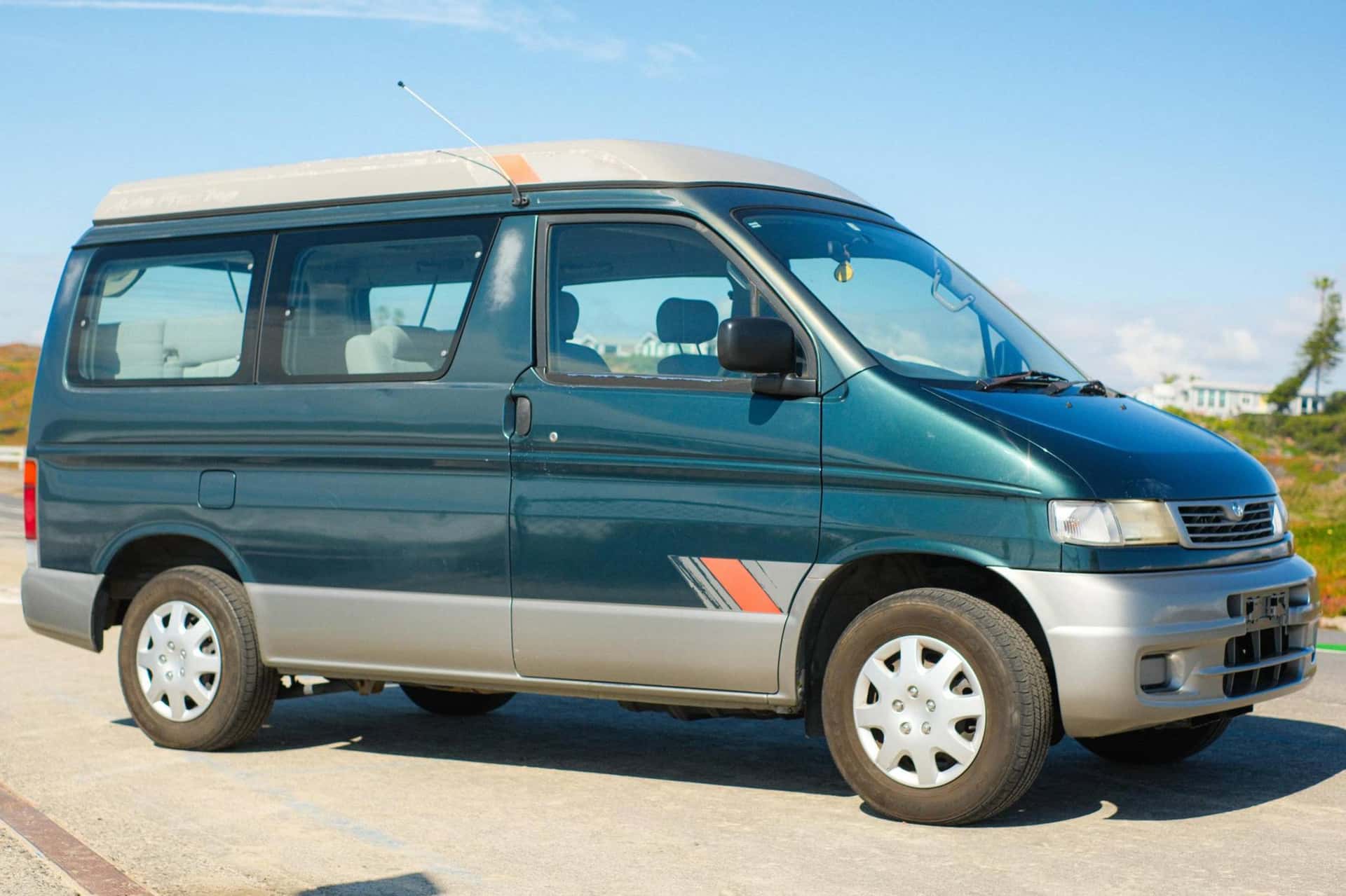 1995 Mazda Bongo sold for $6,400