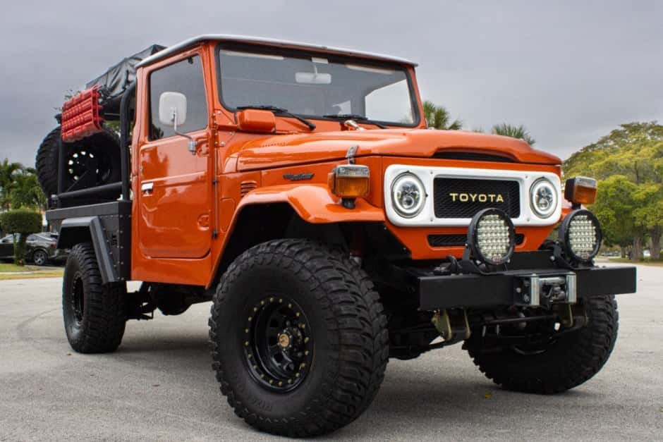 1982 Toyota Land Cruiser FJ45 sold for $30,500