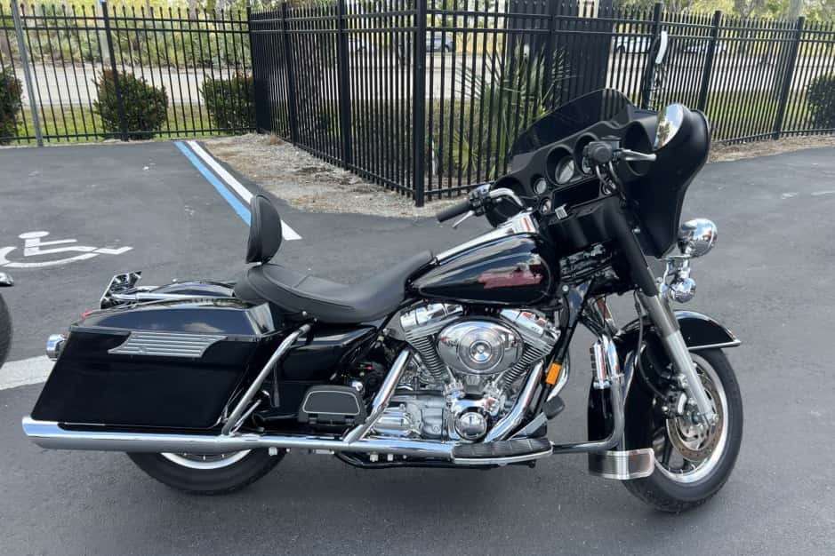 2005 Harley-Davidson Touring sold for $13,500