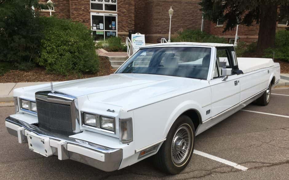 1988 Lincoln Town Car sold for $4,500