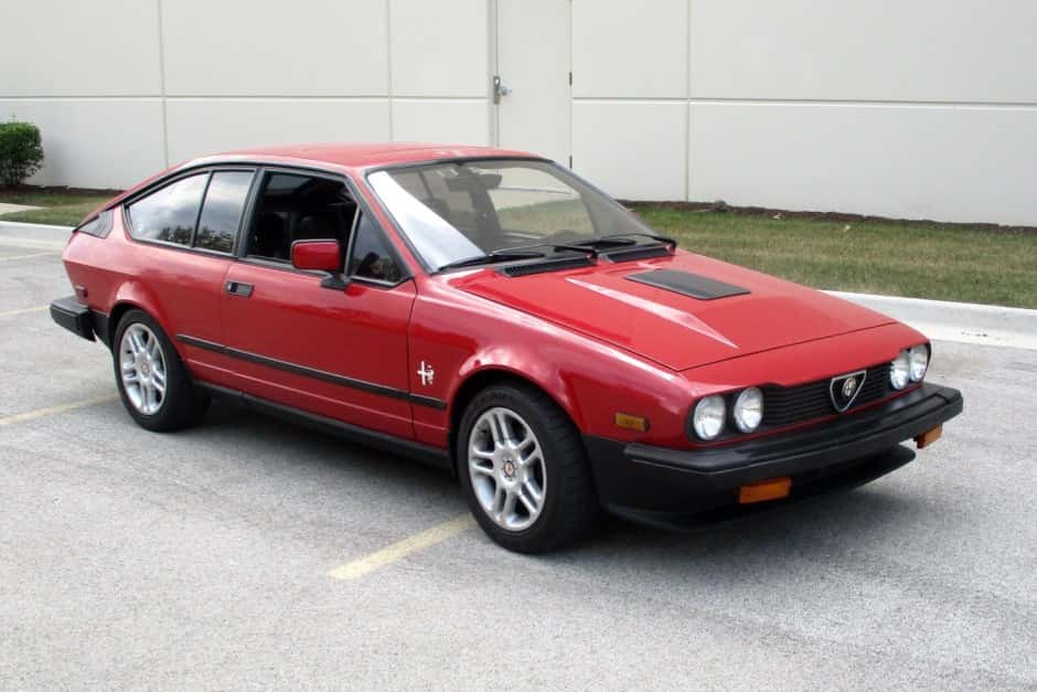 1985 Alfa Romeo GTV6 sold for $11,600