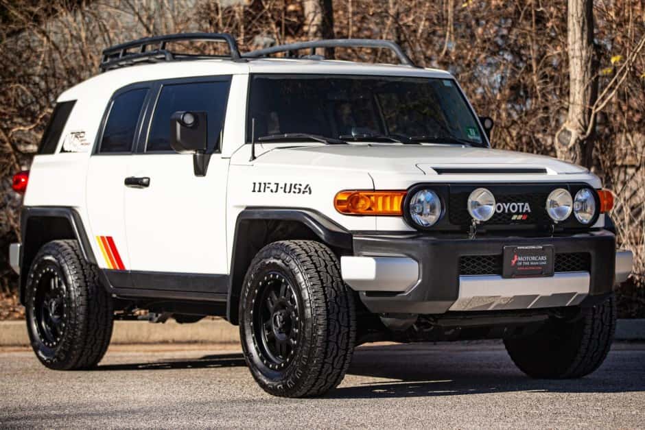 2011 Toyota FJ Cruiser sold for $22,500