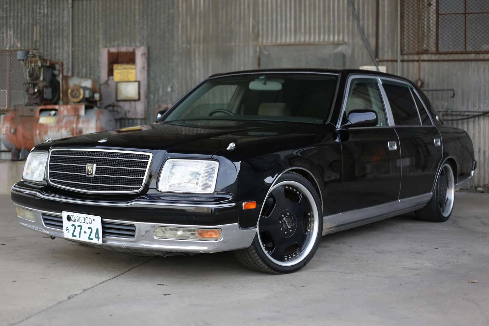 1998 Toyota Century sold for $11,111