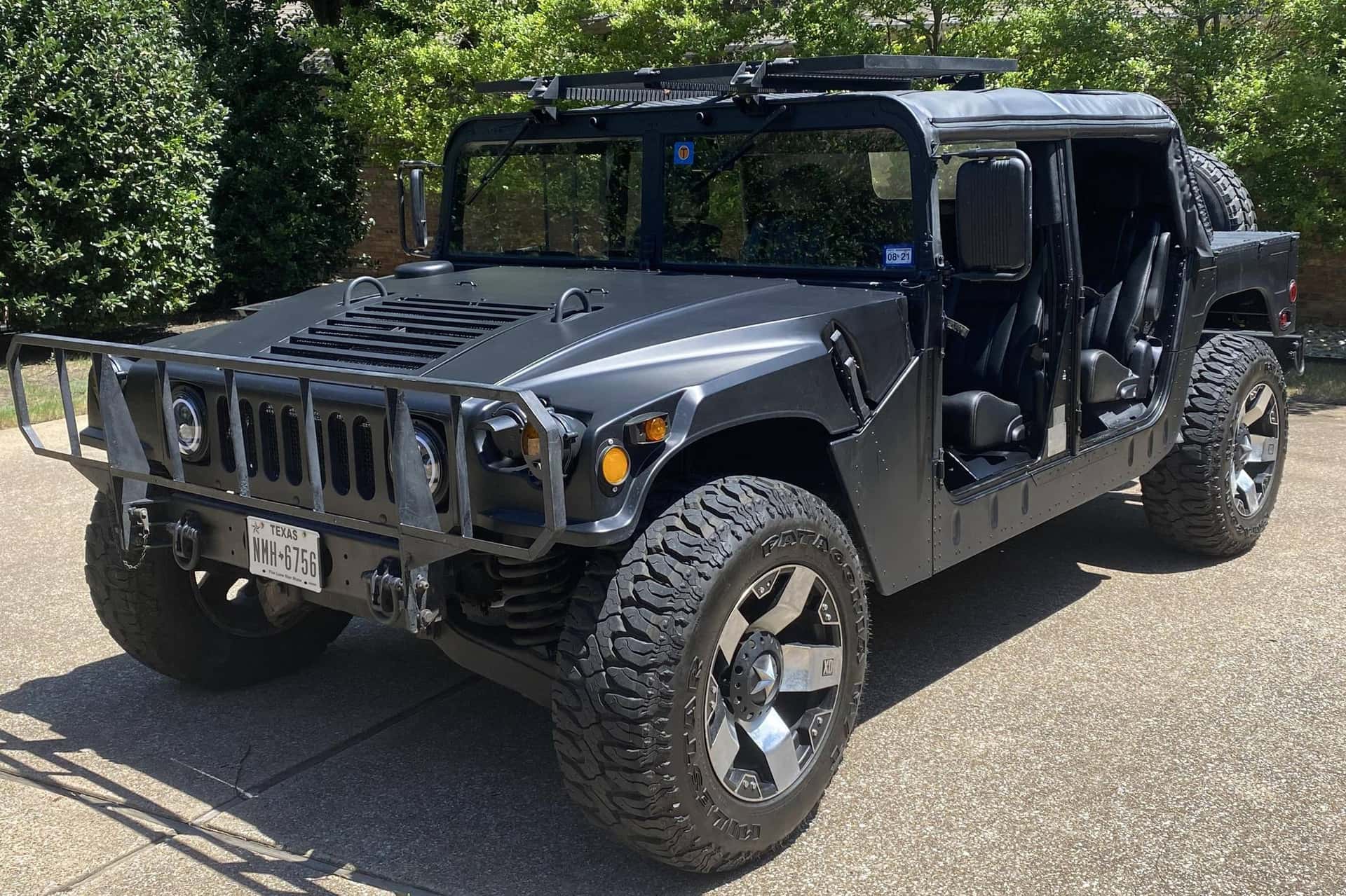 1994 AM General Hummer sold for $35,500