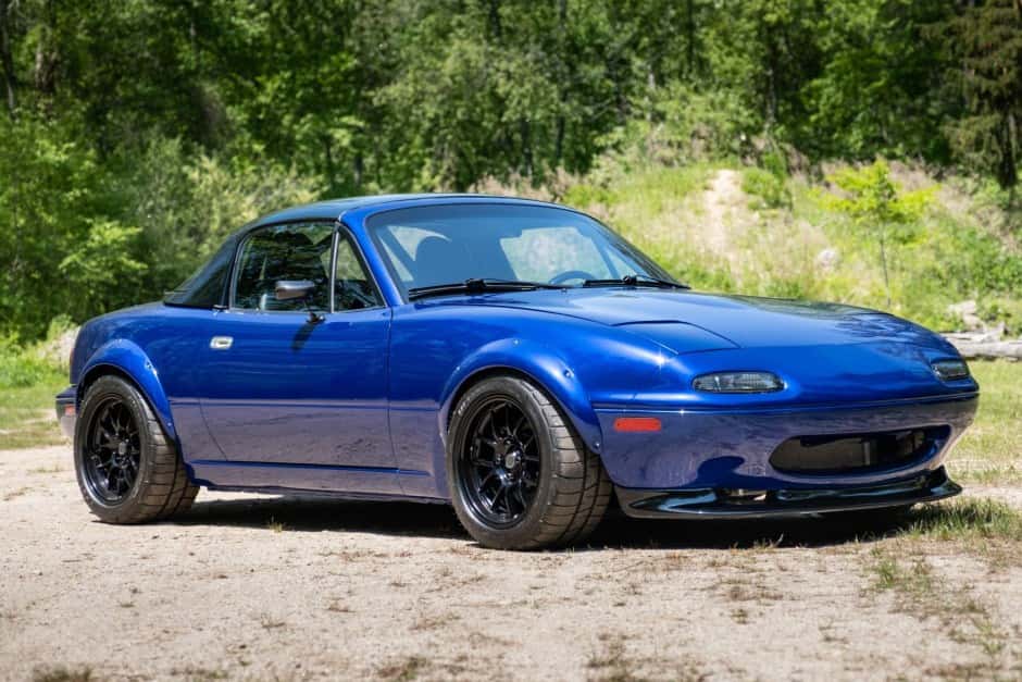 1991 Mazda NA MX-5 Miata sold for $30,500