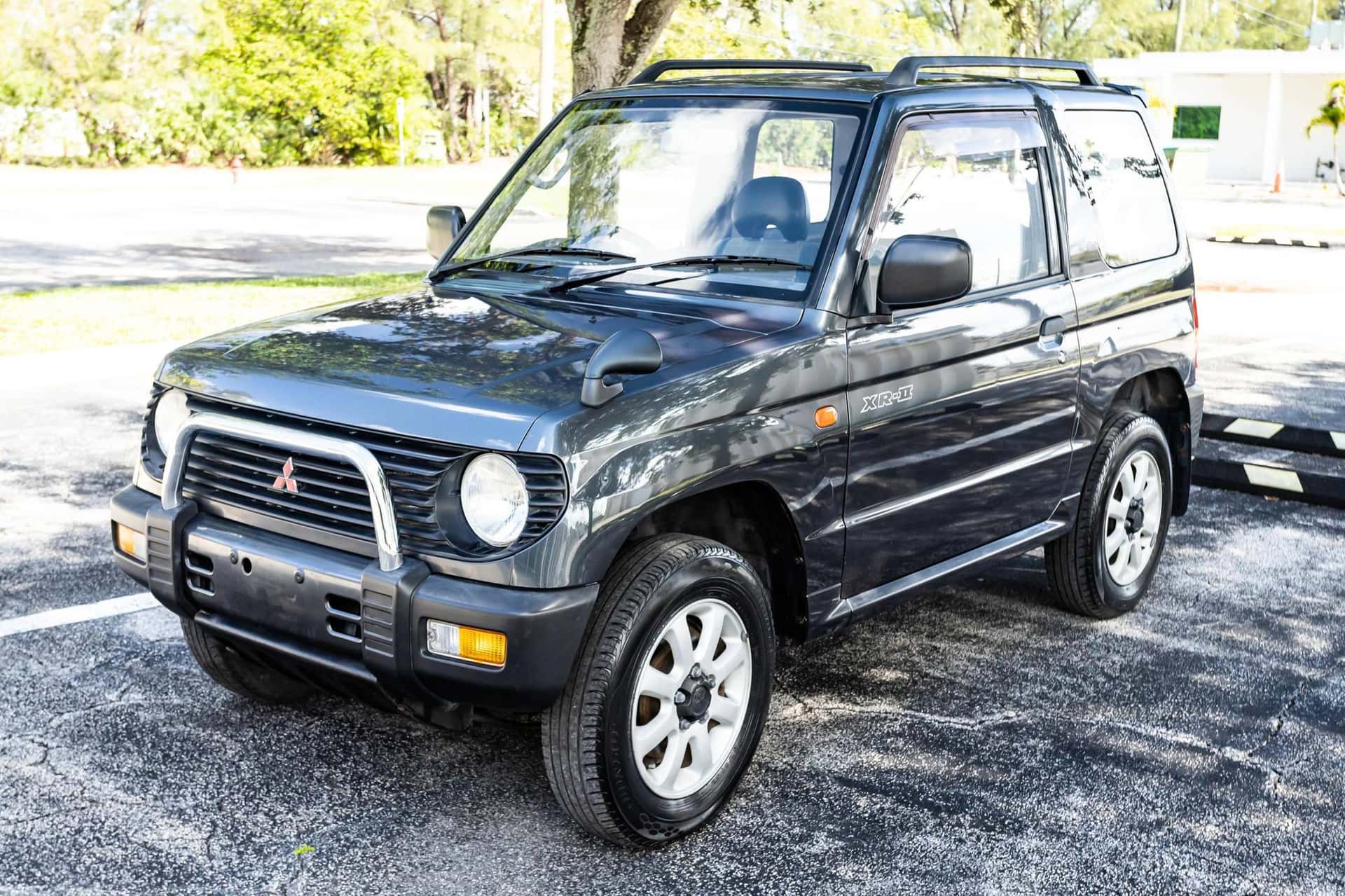 1995 Mitsubishi Pajero Mini sold for $6,300