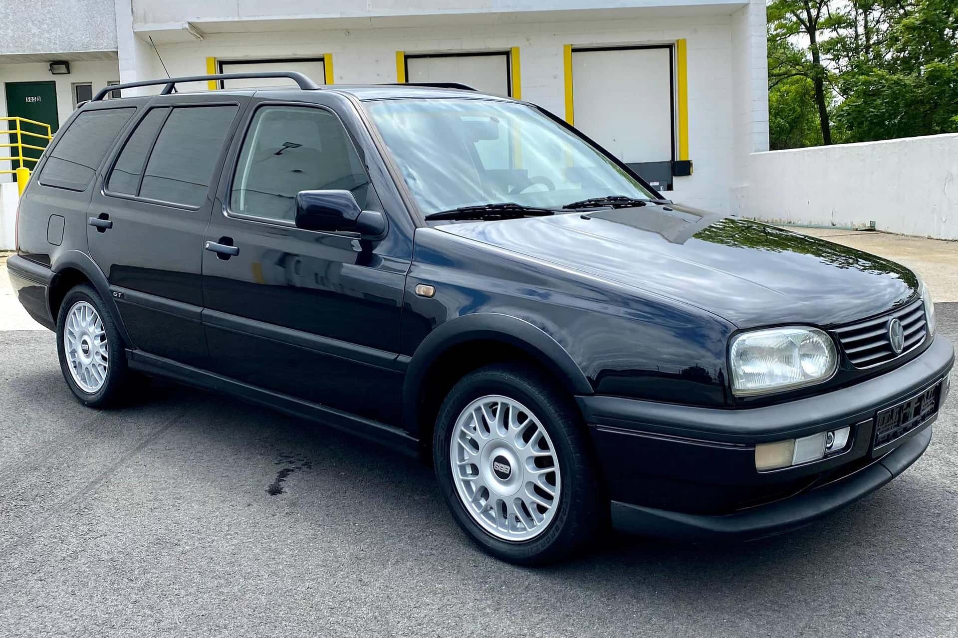 1996 Volkswagen Golf sold for $6,950