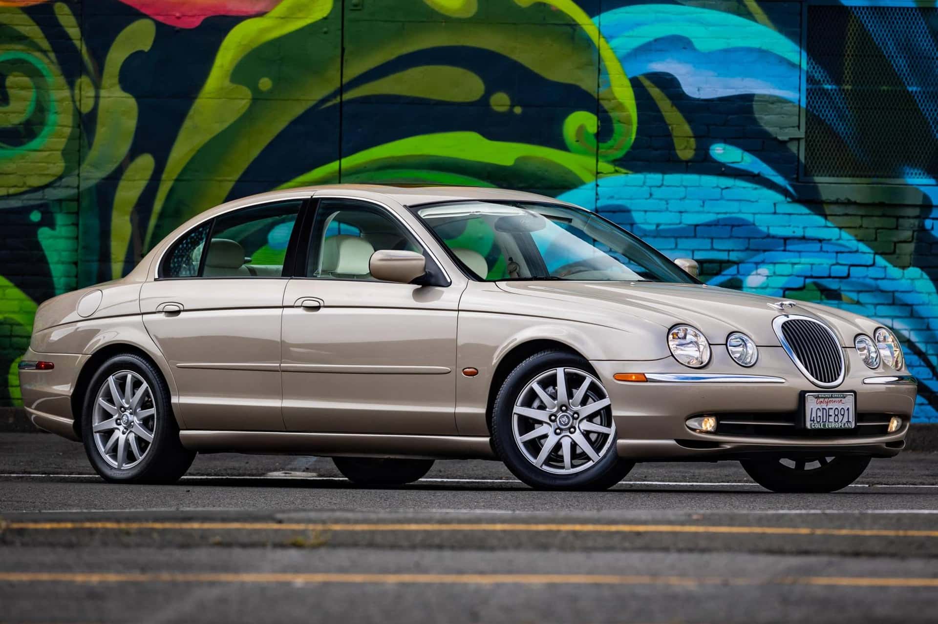 2000 Jaguar S-Type sold for $8,200