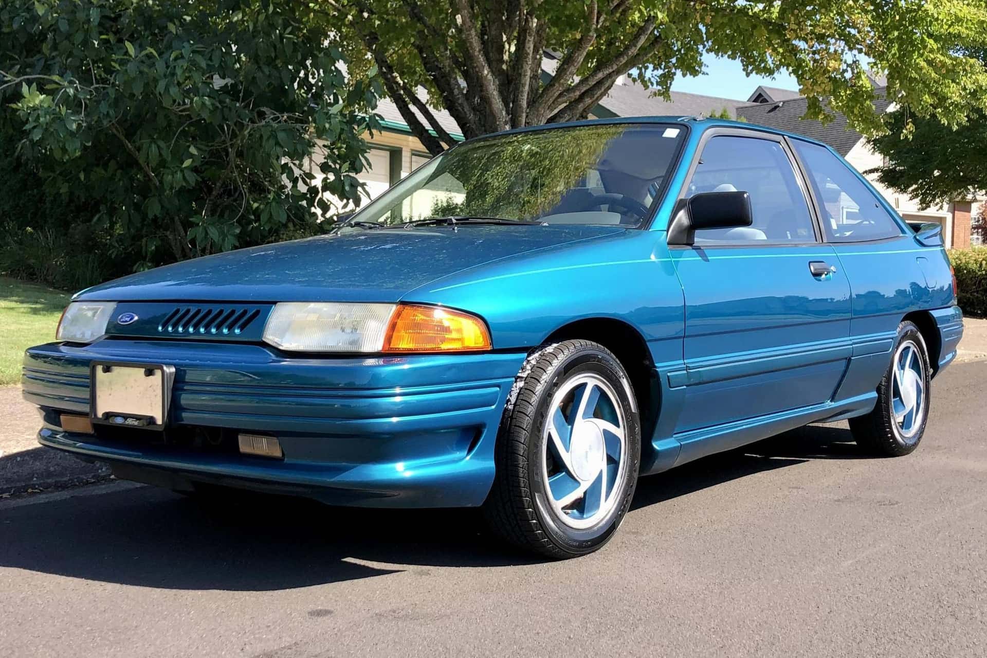 1992 Ford Escort sold for $4,700