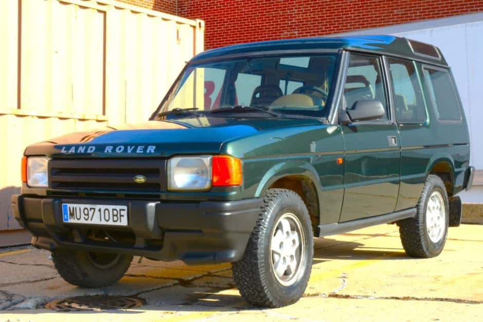 1995 Land Rover Discovery sold for $14,000