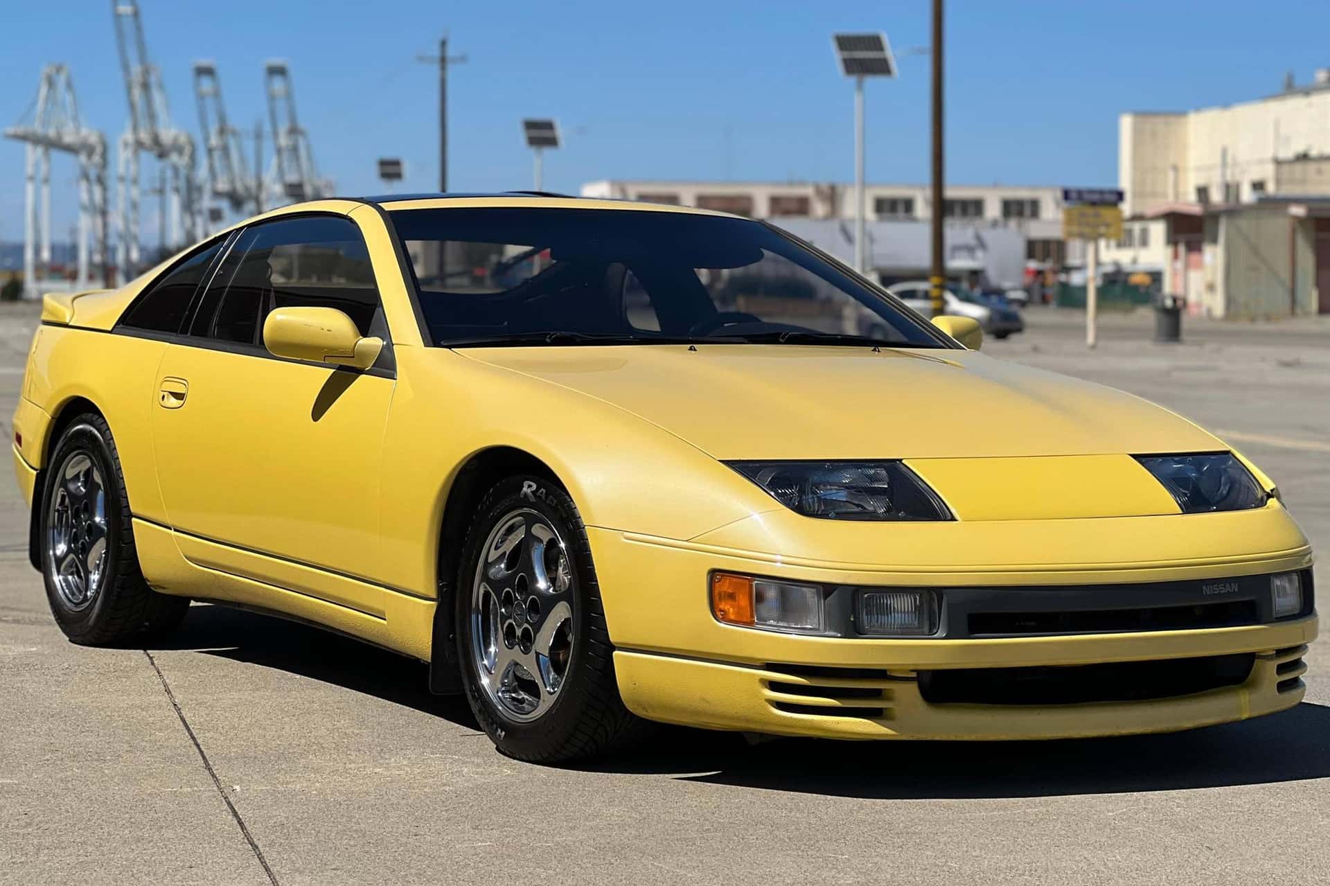 1990 Nissan 300ZX sold for $12,600