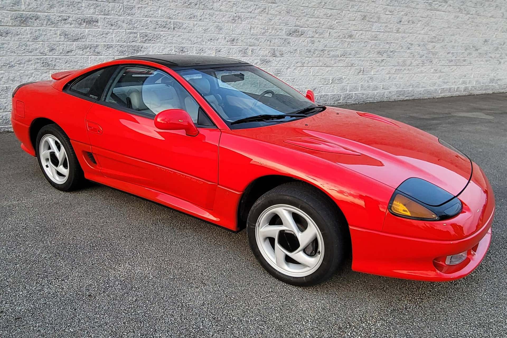 1992 Dodge Stealth sold for $26,500