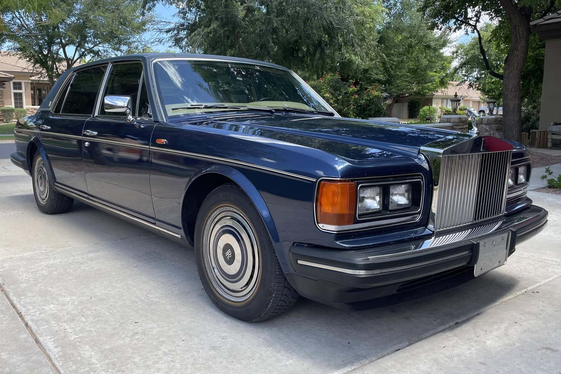 1989 Rolls-Royce Silver Spur sold for $8,600