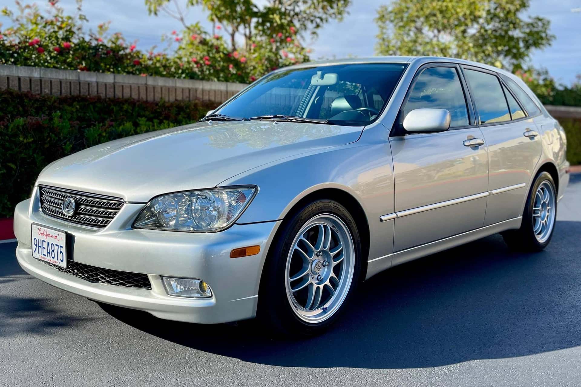 2002 Lexus IS sold for $12,600