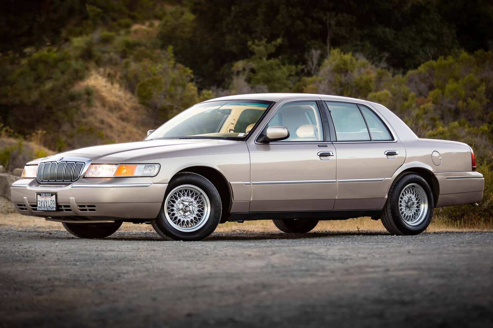 1998 Mercury Grand Marquis sold for $8,100
