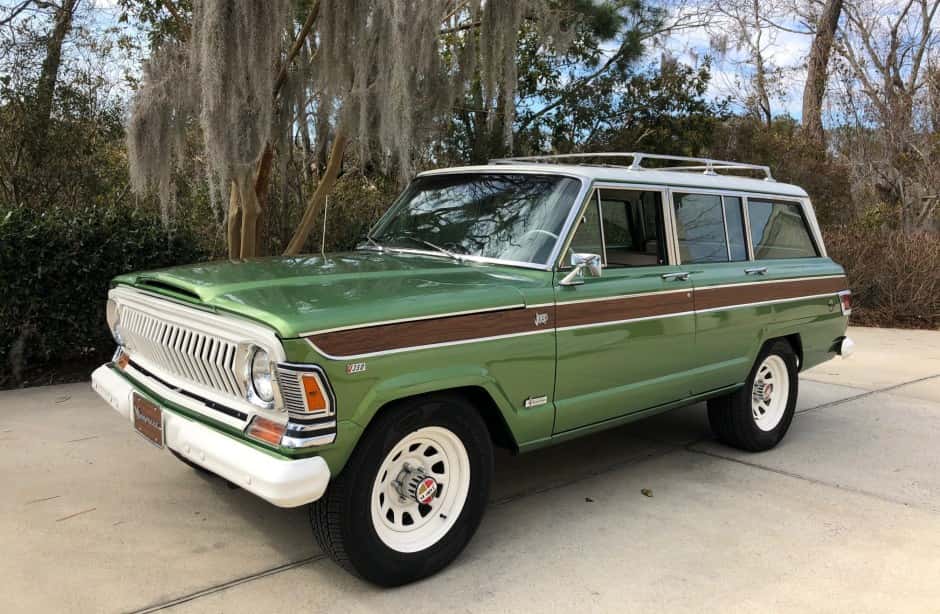1970 Jeep SJ Wagoneer sold for $40,500