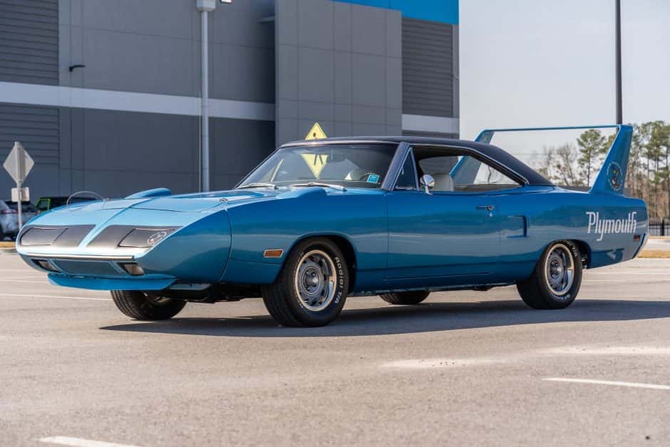 1970 Plymouth Superbird & Dodge Charger Daytona sold for $239,000