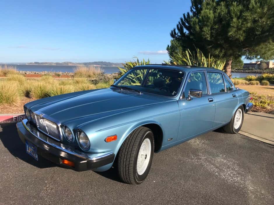 1984 Jaguar XJ Series 3 (1980-1992) sold for $7,500