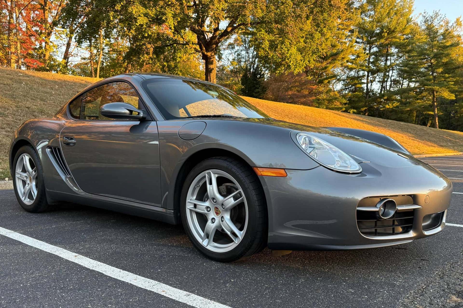2007 Porsche 987 Cayman sold for $24,500