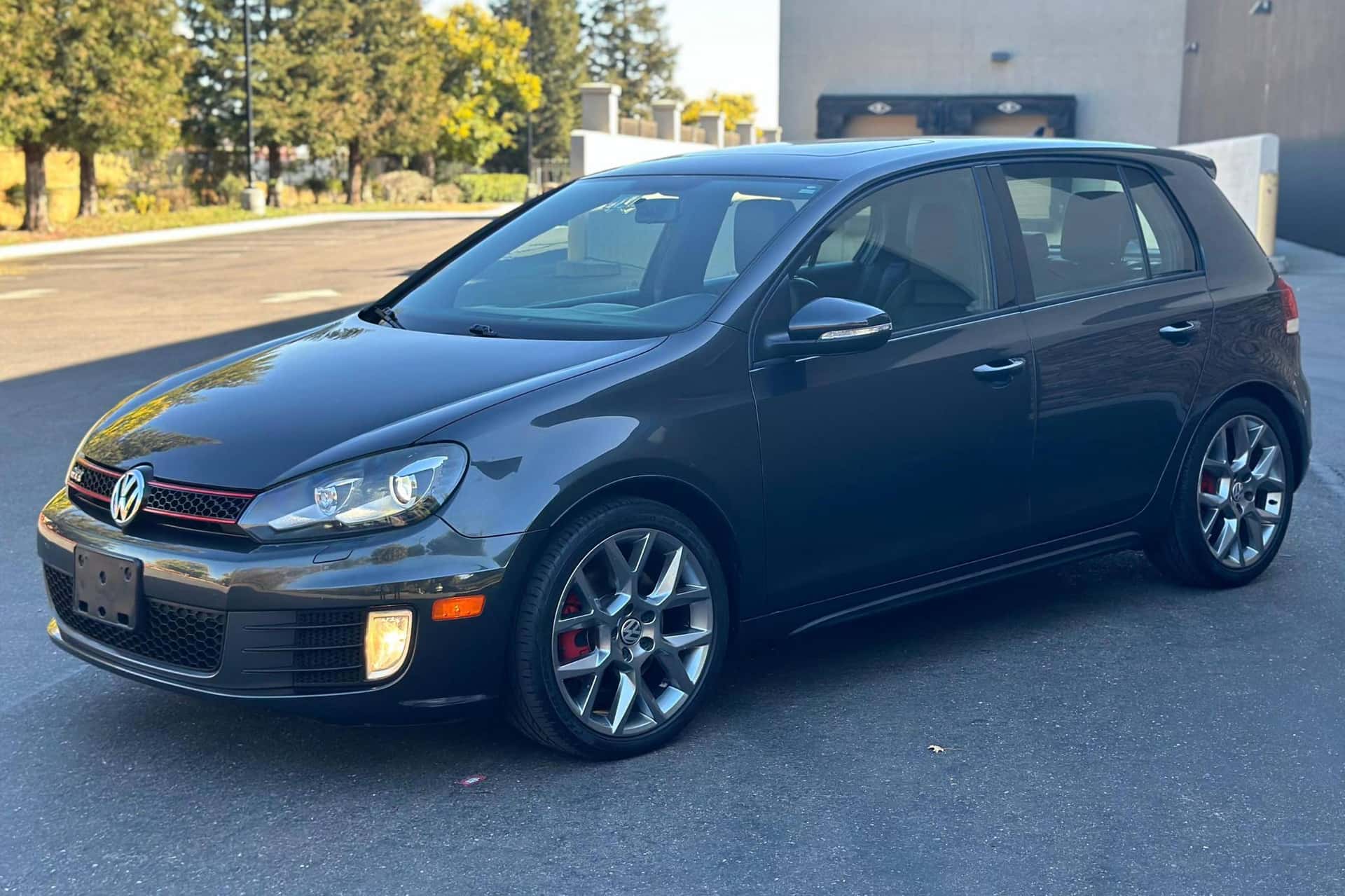 2013 Volkswagen Mk6 GTI sold for $9,900