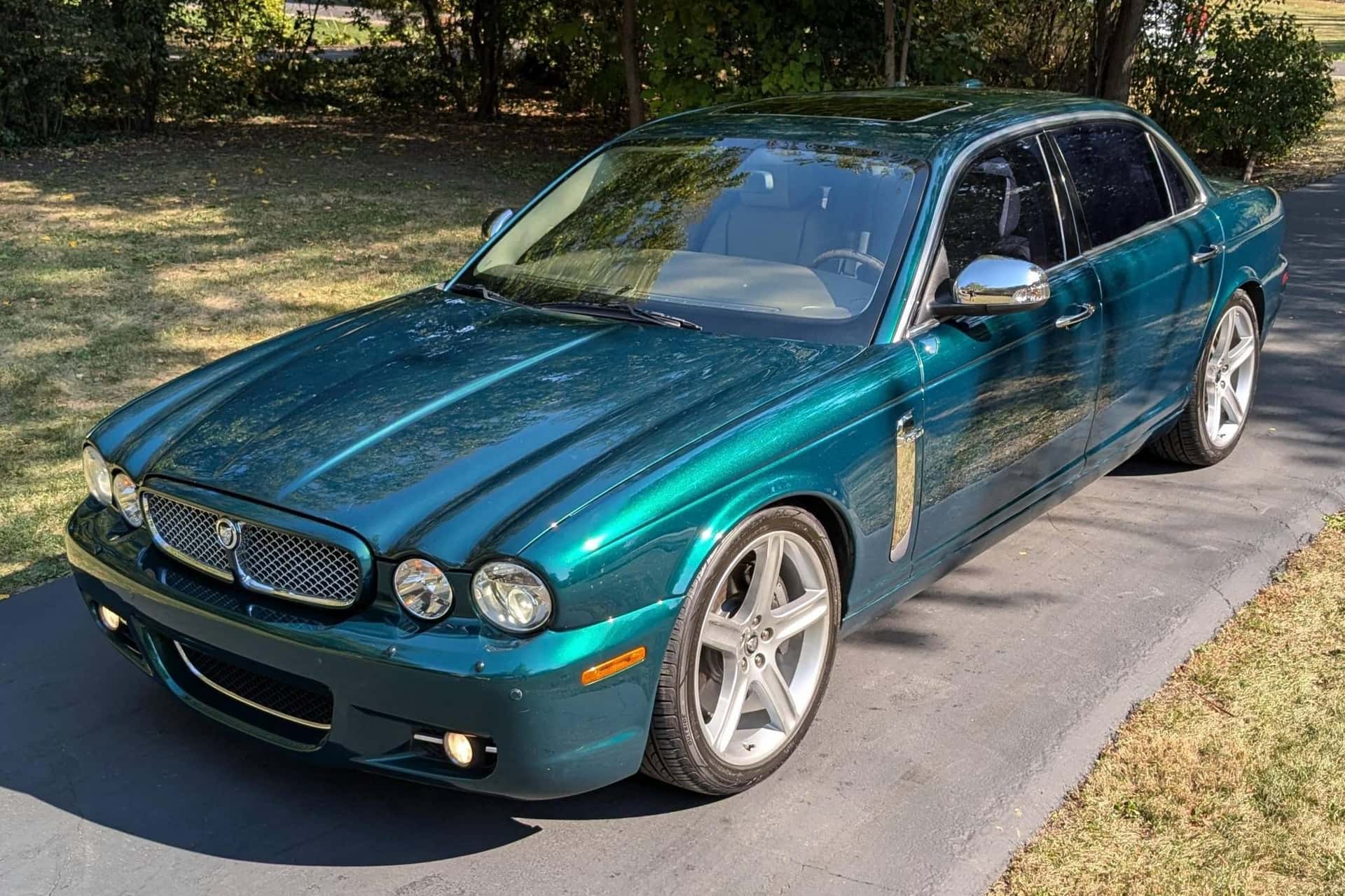2008 Jaguar XJ sold for $8,900