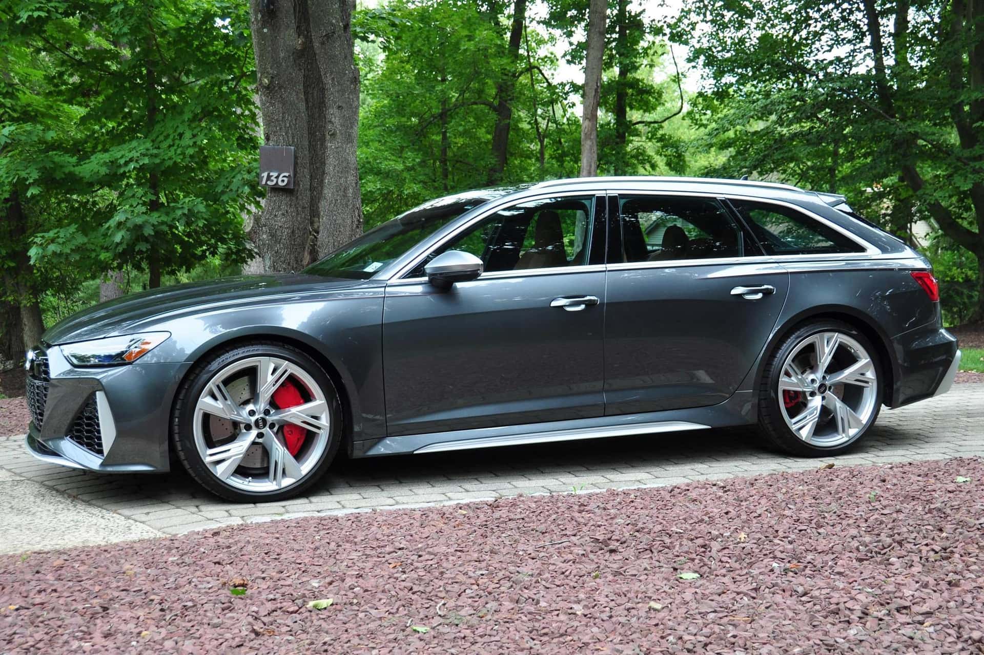 2023 Audi C8 RS6 sold for $102,000