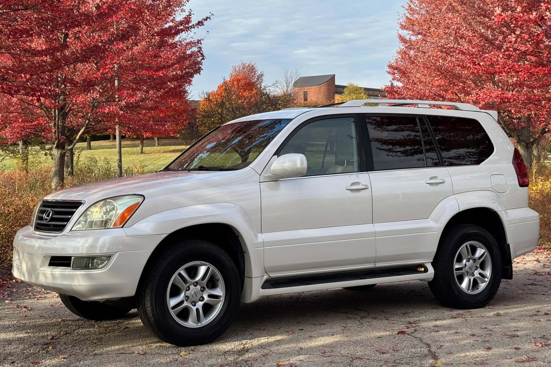 2004 Lexus GX sold for $10,700