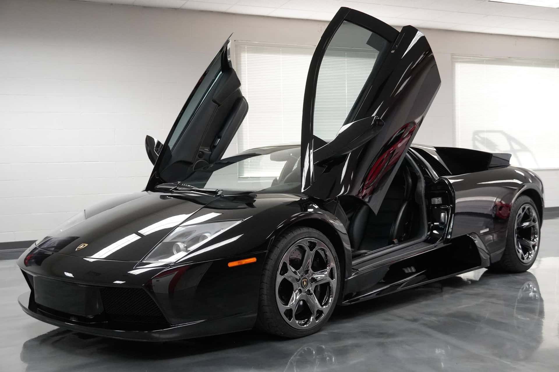 2006 Lamborghini Murcielago sold for $184,500