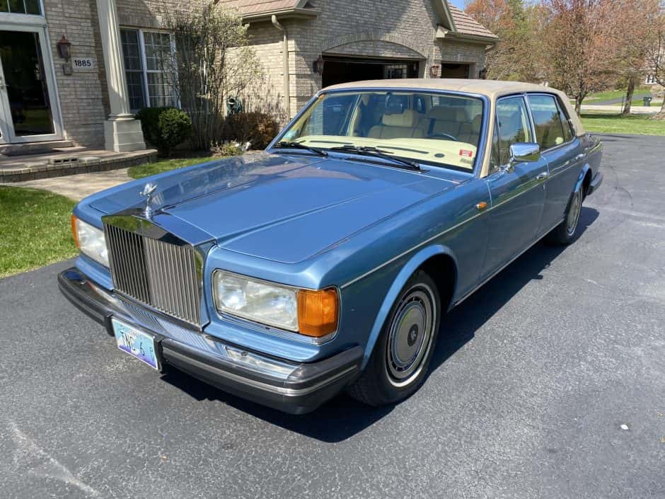 1995 Rolls-Royce SZ Silver Spirit & Silver Spur sold for $16,100