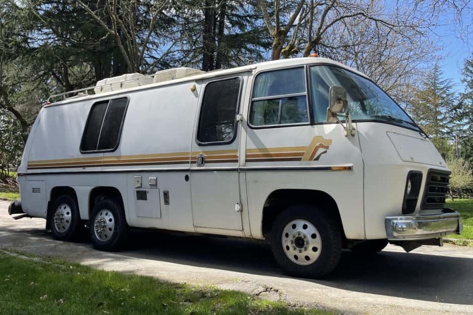 1976 GMC Motorhome sold for $26,800