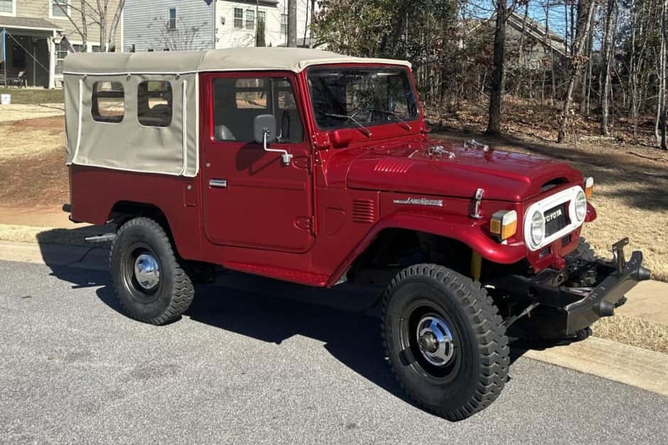 1978 Toyota Land Cruiser FJ43 sold for $24,500