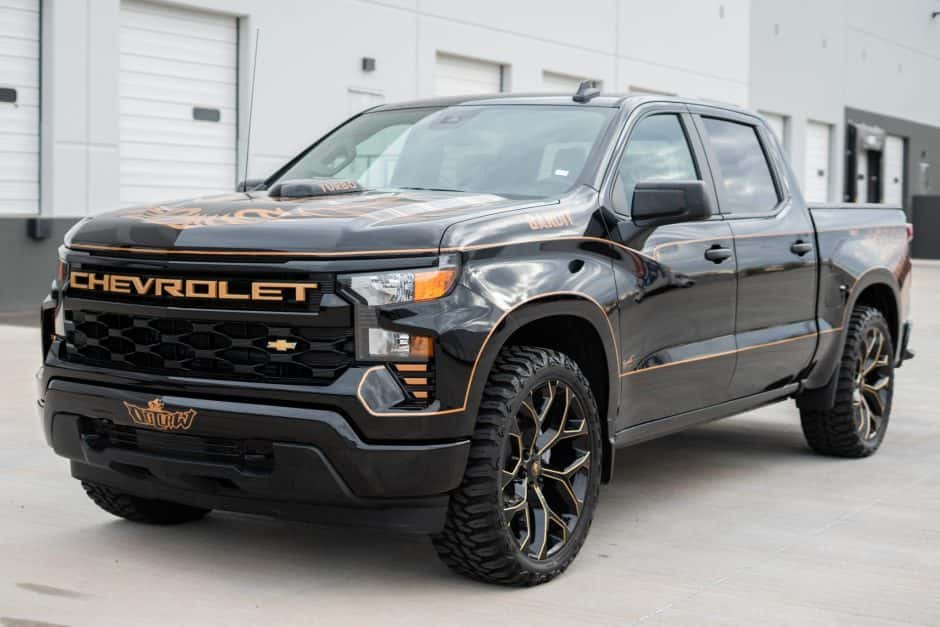 2023 Chevrolet Silverado T1XX (2019+) sold for $39,000