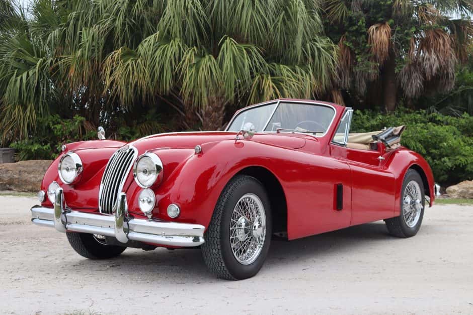 1955 Jaguar XK140 sold for $110,000