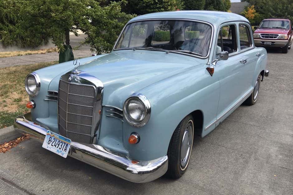1959 Mercedes-Benz Ponton sold for $17,100