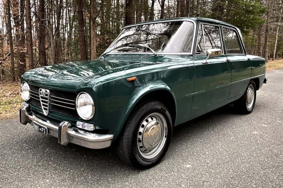 1968 Alfa Romeo 105 Series Sedan sold for $27,000
