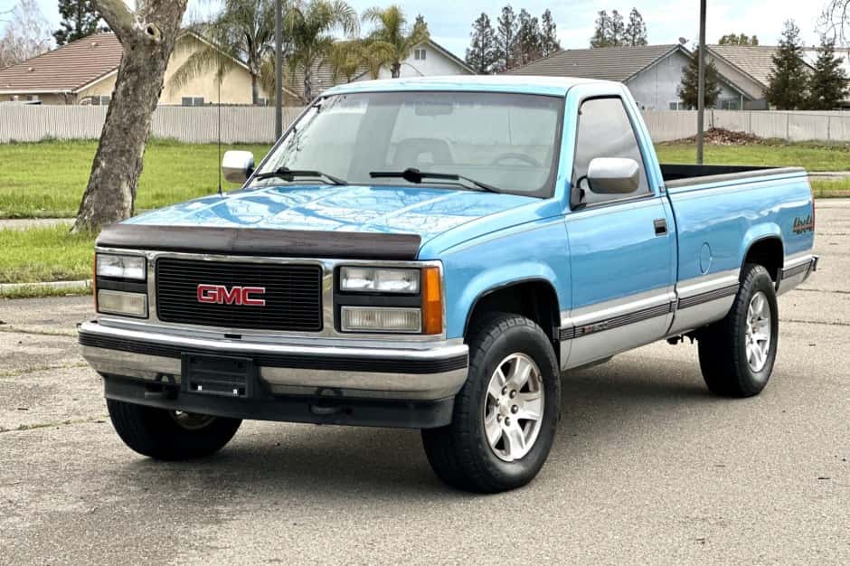 1993 GMC Sierra (GMT400 1988-2002) sold for $20,000