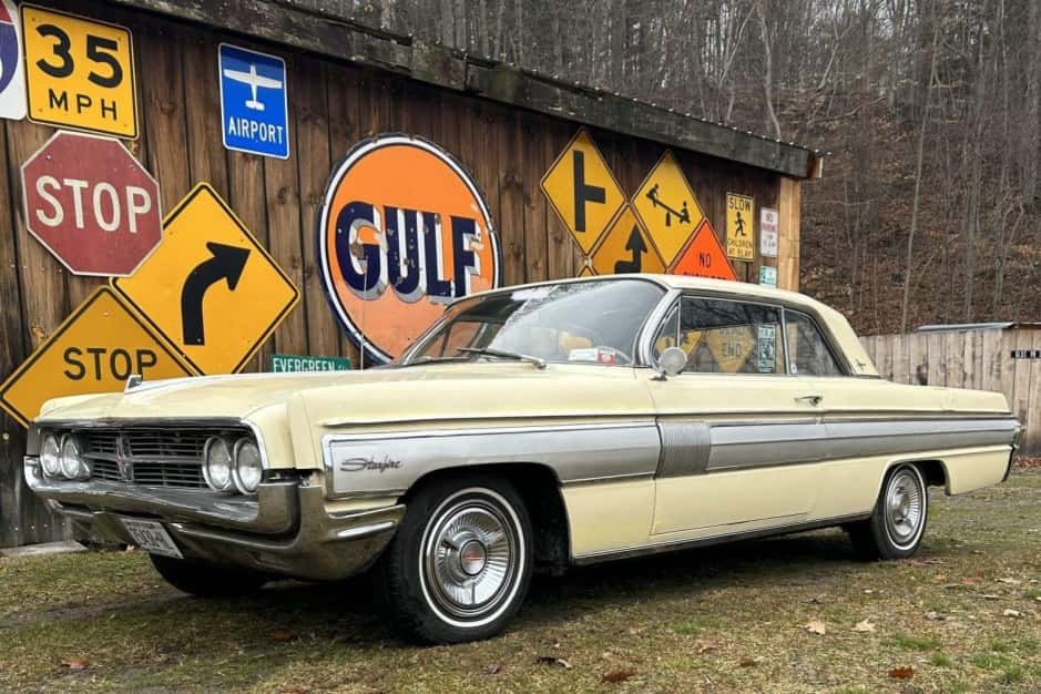 1962 Oldsmobile Starfire sold for $7,000