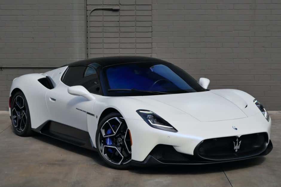 2022 Maserati MC20 sold for $175,000