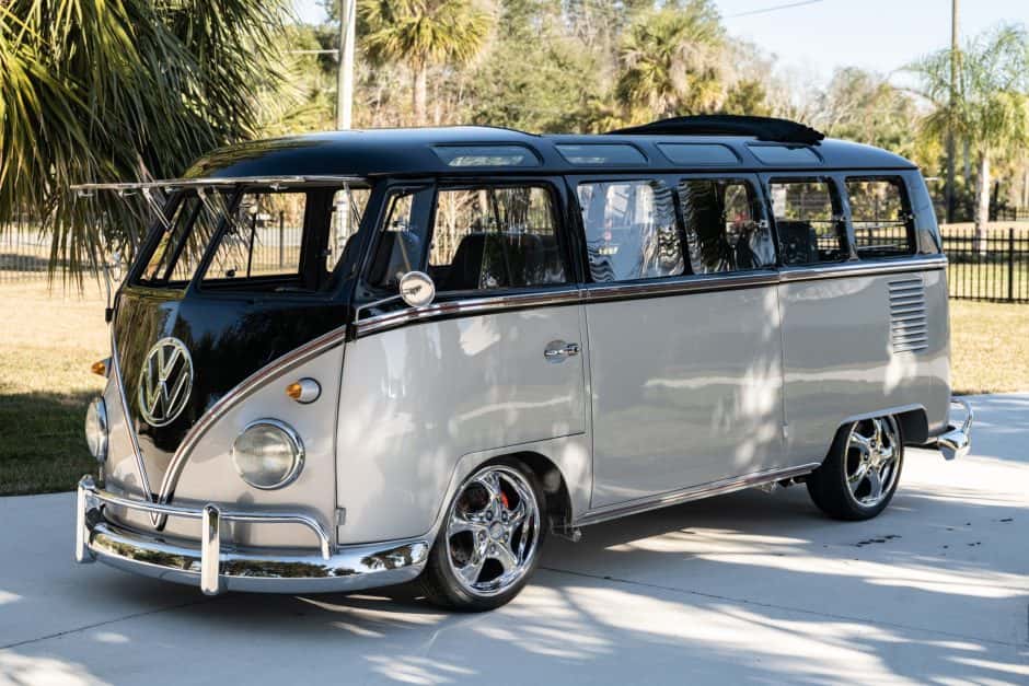 1966 Volkswagen Split-Window Bus sold for $70,250
