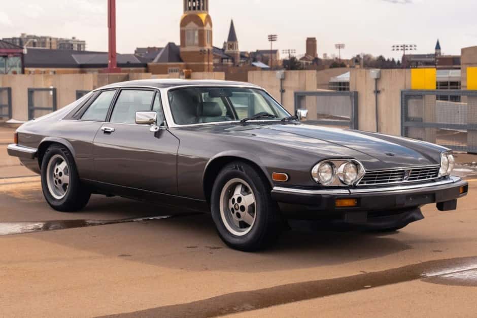 1986 Jaguar XJS sold for $12,000