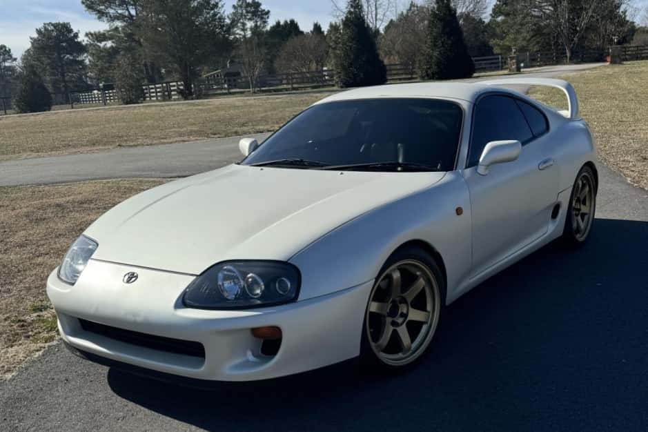 1993 Toyota Supra A80 (1993-2002) sold for $41,000